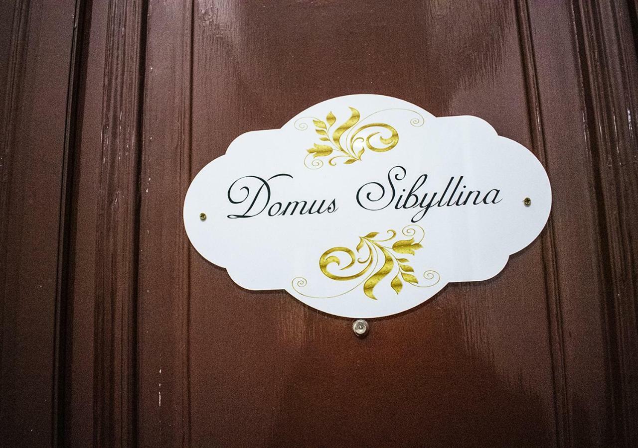 Domus Sibyllina, Galleria Umberto I Napoli Eksteriør bilde